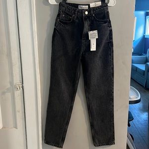 Black Zara high rise mom fit jeans